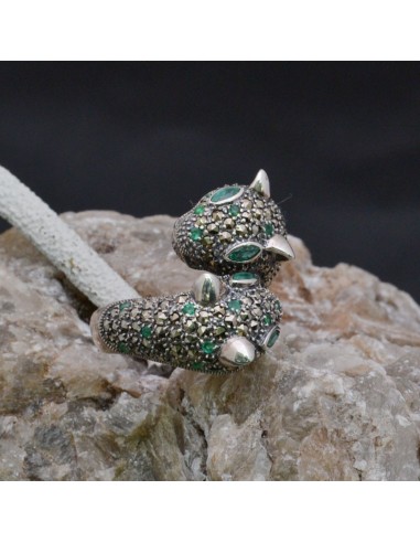 Anello incastonato con Smeraldo e Marcassite Felini in argento 925%o Sterling Silver Anello thailandese