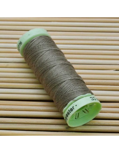 Filo Gutermann Asole 30 poliestere 0,3 mm 30 mt 1pz col.724 - Gioie d'Oriente
