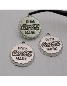 Ciondoli tappo Coca Cola in metallo argento 22x24 mm 3pz Gioie d'Oriente