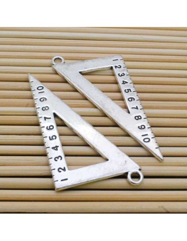 ciondolo Triangolo Righello in metallo 26 x 45 mm 1 pz PER BIGIOTTERIA