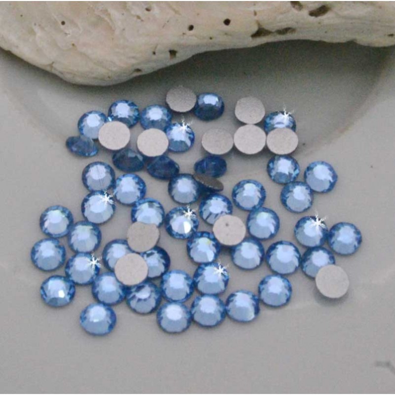 Strass con base piatta da incollo colore celeste 100pz | GDO