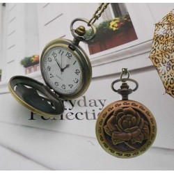 Collana con orologio da tasca vintage rose in metallo bronzo 50x70 mm 90 cm 1pz Gioie d'Oriente