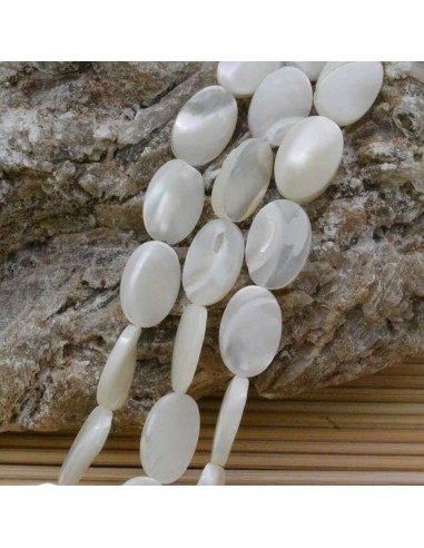 filo MADREPERLA NATURALE forma ovale liscio 10 x 15 mm 28 pz  40 cm bianca  per i tuoi  gioielli