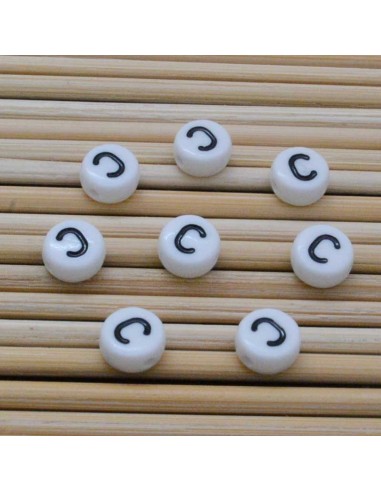 Perline lettera C scritta nera plastica bianca 7mm 12pz Bigiotteria GDO | Gioie d'Oriente