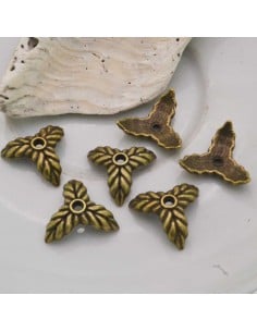 Copri perla tre foglie in metallo bronzo 14mm 6pz Gioie d'Oriente