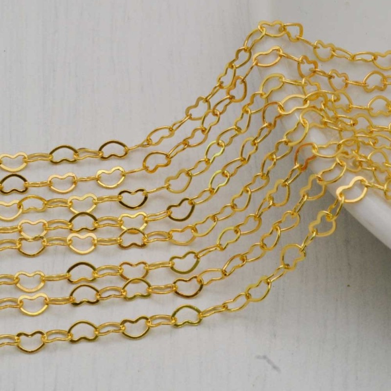 Catena maglia cuore in ottone anelli piatti saldati 3 x 4.2 mm 1 mt Gioie d'Oriente