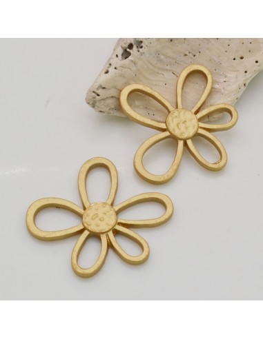 Ciondolo fiore margherita in zama dorato 32x35 mm 1pz Gioie d'Oriente
