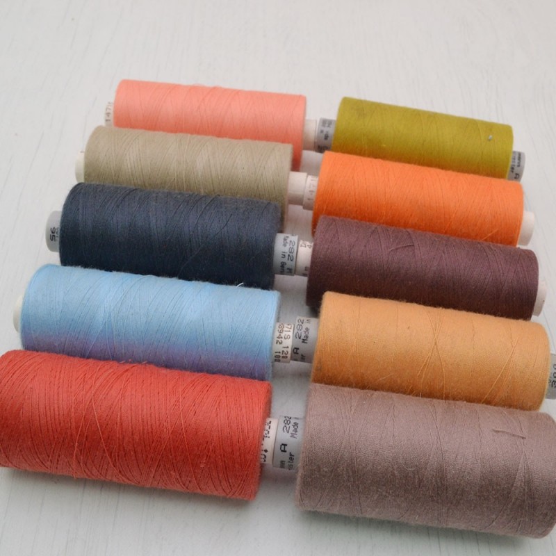 Filo per cucire Gutermann 120 poliestere 1000 mt 10 colori 10pz - Gioie d'Oriente