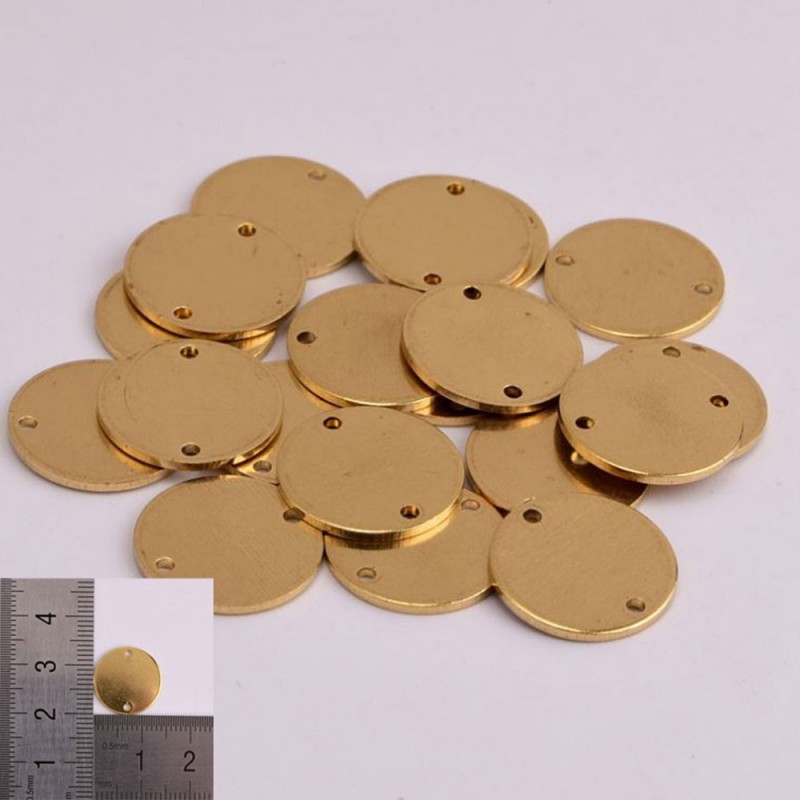Ciondoli rotondi in ottone oro da incidere 15 mm 2 fori 2pz Gioie d'Oriente