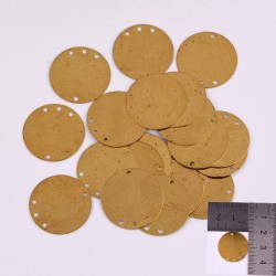 Ciondoli rotondi in ottone oro da incidere 25 mm 4 fori 3pz Gioie d'Oriente