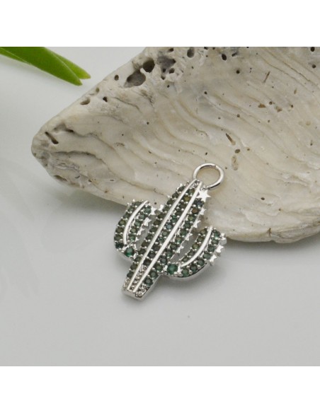 Ciondolo cactus in ottone con zirconi verdi 15x21 mm 1pz Gioie d'Oriente