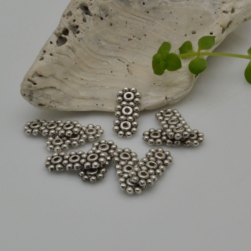 Distanziatore a barra con 3 fiori per creazioni a 3 fili  5.5 x 13  mm 14 pz argentato in metallo per fai da te