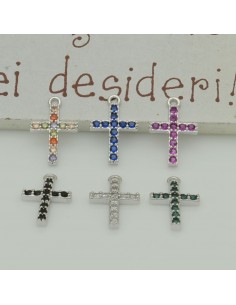 Ciondolo croce in rame argento con zirconi arcobaleno 9x14 mm 1pz Gioie d'Oriente