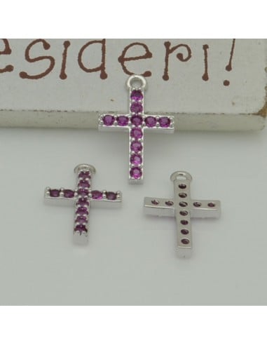 Ciondolo croce in rame argento con zirconi fucsia 9x14 mm 1pz Gioie d'Oriente