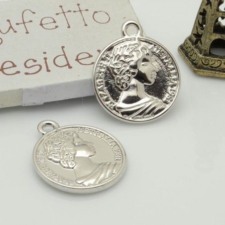 Ciondolo medaglia moneta in ottone 12x15 mm 1pz Gioie d'Oriente