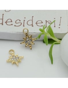 Ciondolo stella in ottone oro con strass 10x12 mm 1pz Gioie d'Oriente