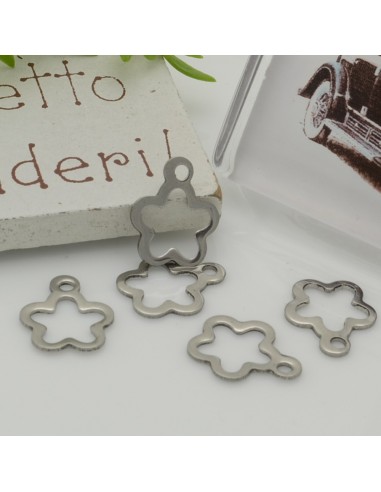 4 pz ciondolo in acciaio inox fiore inossidabile liscio con  10 x 12 mm per le tue creazioni