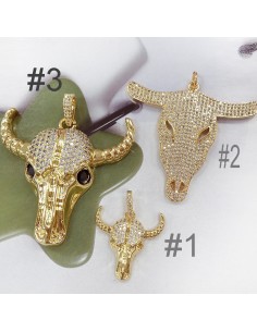 Ciondolo testa di bufalo in ottone oro con zirconi 1pz misure varie Gioie d'Oriente