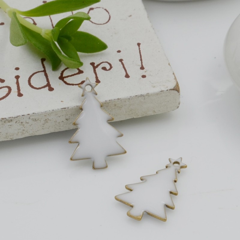 Ciondolo albero di Natale smaltato bianco 9x14 mm 2pz Gioie d'Oriente