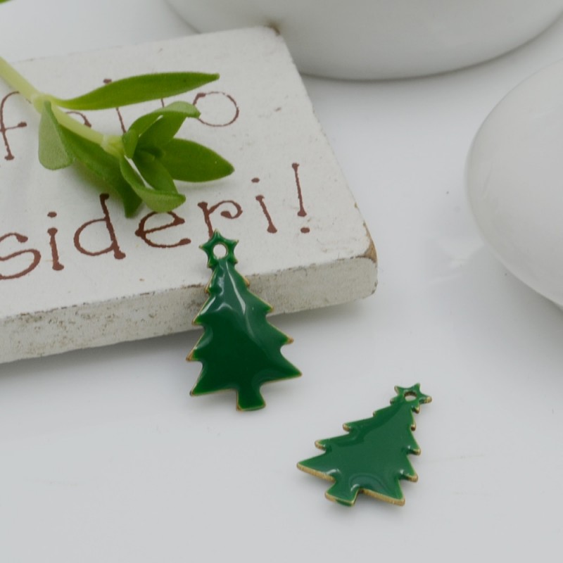 Ciondolo albero di Natale smaltato verde 9x14 mm 2pz Gioie d'Oriente