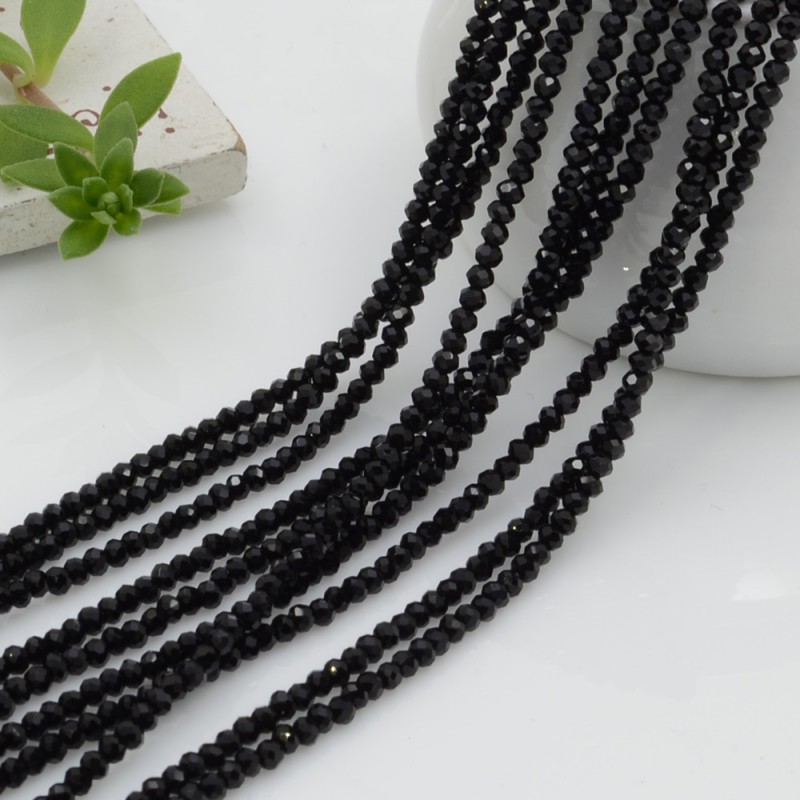 Filo di Zirconi sintetici Nero sfaccettati piccolissimi 2-2.5mm | GDO