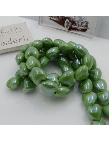Perle cuore in ceramica colore verde 12x13mm 1 filo 25pz GDO