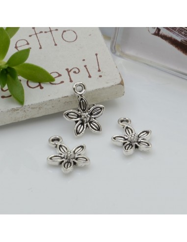 Ciondoli Charms pendente a forma di fiore 10 x 13 mm 12 pz per le tue creazioni!!!