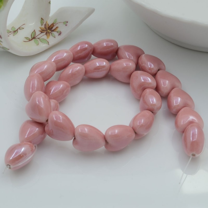 Perle a forma di cuore bombato in ceramica luminosa e smaltata colore rosa 12 x 13 mm 1 filo 25 pz