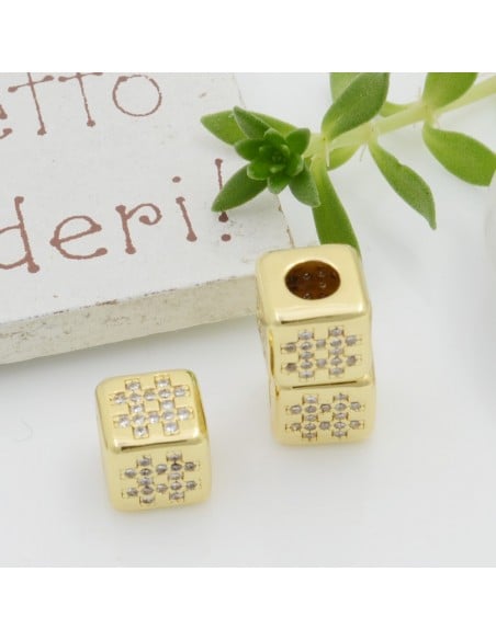Cubetti strass oro vari disegni 7.5 mm foro 3.5 mm 1 pz per le tue creazioni fai da te!!
