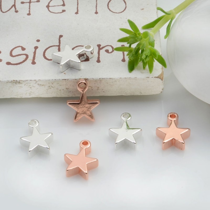 Ciondoli a forma di stelle in ottone liscio 8 x 6 mm 2 pz per le tue creazioni!!!