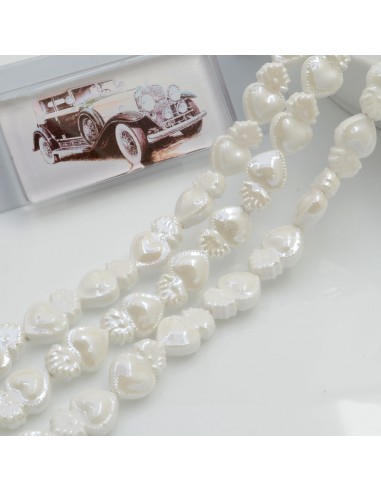 Filo perle a forma di cuore sacro in ceramica luminosa e smaltata colore bianco 16 x 10 mm 20 pz per le tue creazioni!!