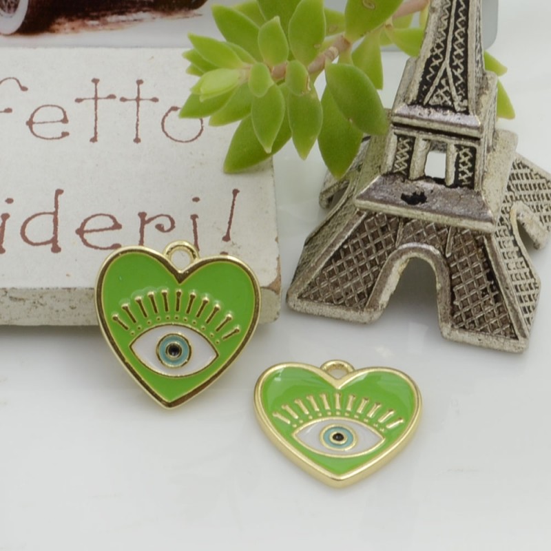 Ciondolo cuore piatto con occhio greco smaltato 15 mm 1pz in ottone oro 18K Gioie d'Oriente