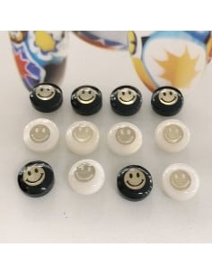 Perla di madreperla tonda con smile oro sopra e sotto mezza bombata con foro passante 8 mm 1 pz per tue creazioni!!
