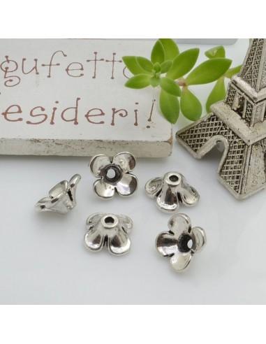 Copri perla fiore liscio in metallo argento rodio 10mm 8pz Gioie d'Oriente
