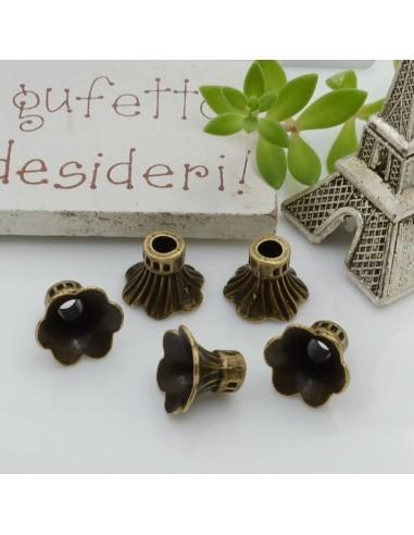 Copri perla campanula in metallo colori varianti 10x8mm Gioie d'Oriente