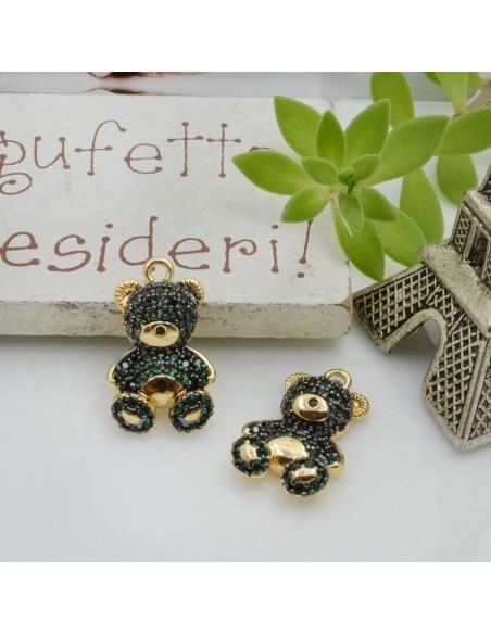 Ciondolo orsetto in ottone con strass colorati 17x11mm 1pz Gioie d'Oriente