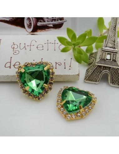Cuore in vetro colore verde incastonato con base oro con strass 20mm 1pz | GDO