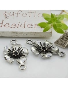 Ciondolo connettore fiore in zama oro e argento rodiato 30 x 17 mm 2pz Gioie d'Oriente 2