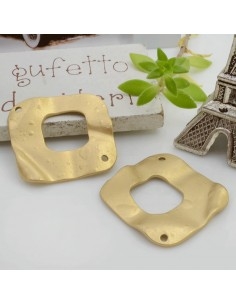 Connettore quadrato irregolare martellato in zama oro 23x25 mm 2pz Gioie d'Oriente