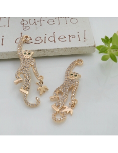 Ciondolo scimmietta in ottone oro con zirconi bianchi 39.5x13mm 1pz Gioie d'Oriente