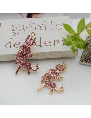 Ciondolo diavoletto in ottone con zirconi fucsia 23x13mm 1pz Gioie d'Oriente