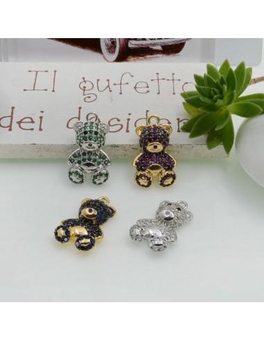 Ciondolo orsetto in ottone con strass colorati 17x11mm 1pz Gioie d'Oriente