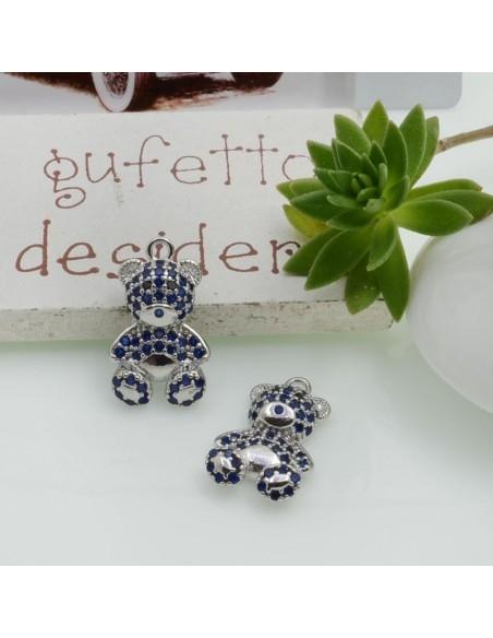 Ciondolo orsetto in ottone con strass colorati 17x11mm 1pz Gioie d'Oriente