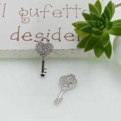 Ciondolo chiave cuore in ottone con zirconi 16x7mm 1pz Gioie d'Oriente 2