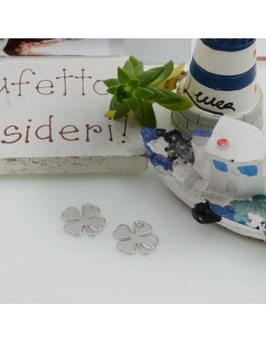 Ciondoli quadrifoglio in ottone argento rodio 9 mm 2pz Gioie d'Oriente