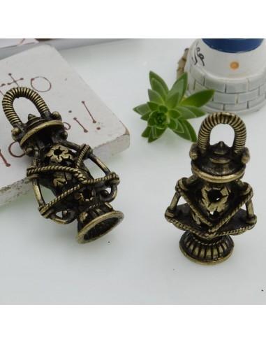 Ciondoli forma lanterna in metallo bronzo 16x33 mm 1pz Gioie d'Oriente