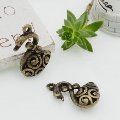 Ciondoli a forma di cigno traforato in metallo bronzo 16x20 mm 20pz Gioie d'Oriente