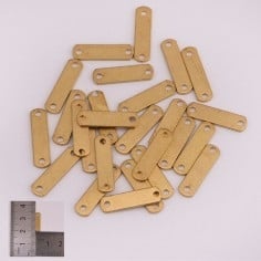 Ciondoli connettori rettangolari da incidere ottone 15 x 4 mm 5pz Gioie d'Oriente