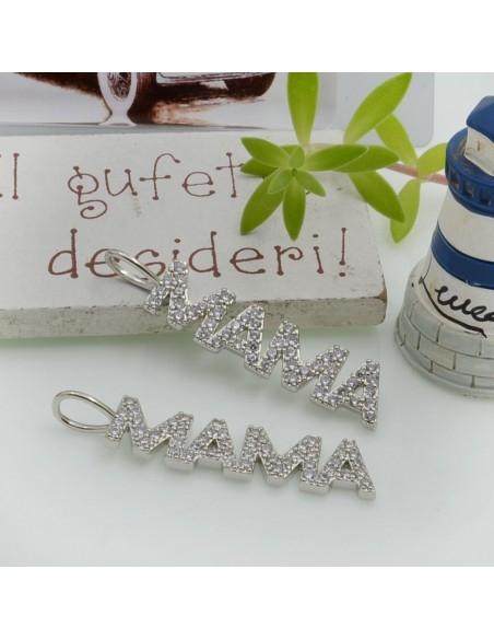 Ciondolo scritta mama in ottone con zirconi 37x8mm argento 1pz Gioie d'Oriente