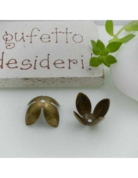 Copriperla fiore liscio ottone 15mm variante In Ottone - Bronzo Gioie d'Oriente